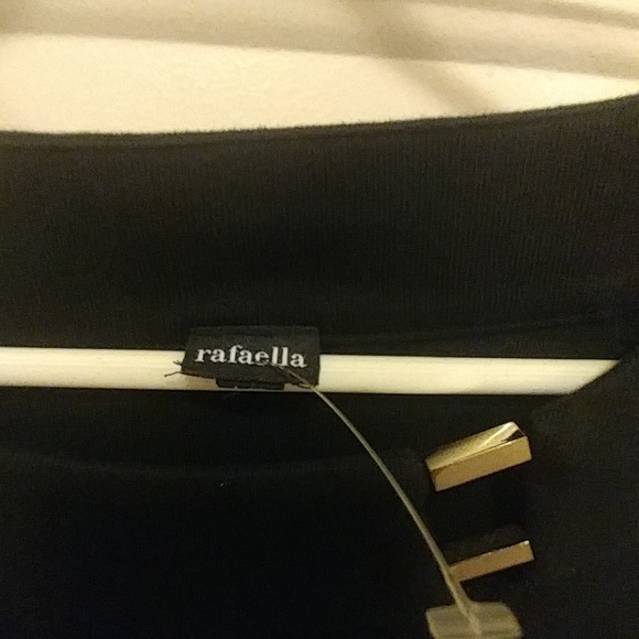 Top - Picture 2 of 3